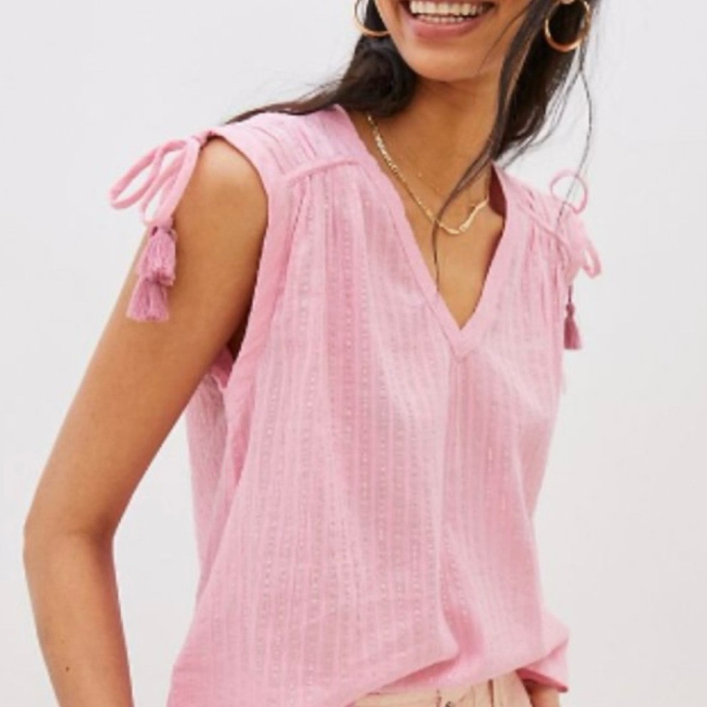 Anthropologie Shirred‎ Cap-Sleeved
Blouse Pink Gold Tassel Details